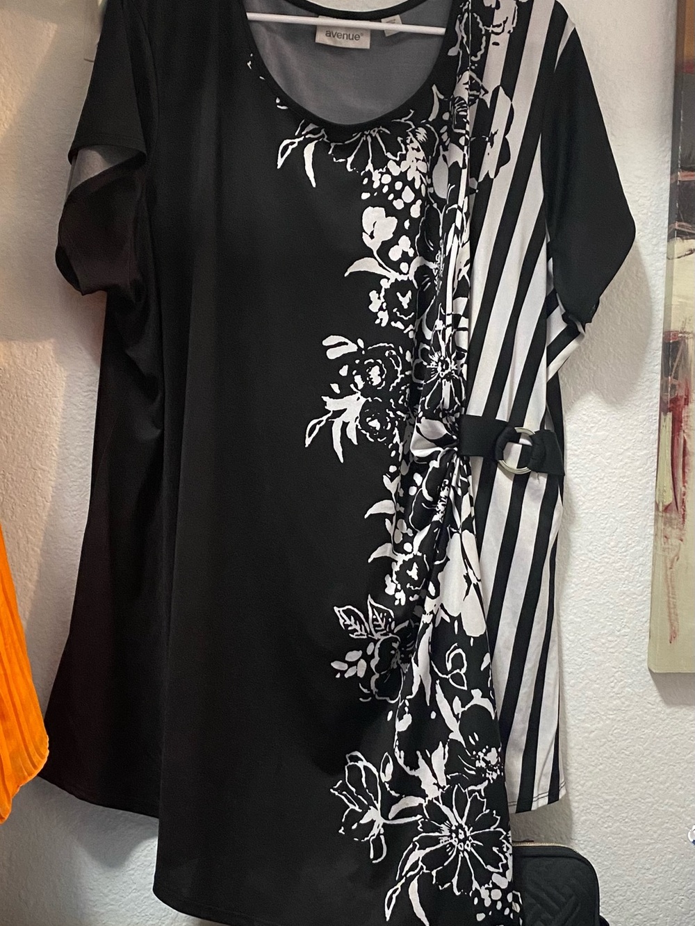 Avenue Black & White Floral-Stripe Tunic with Buckle Detail